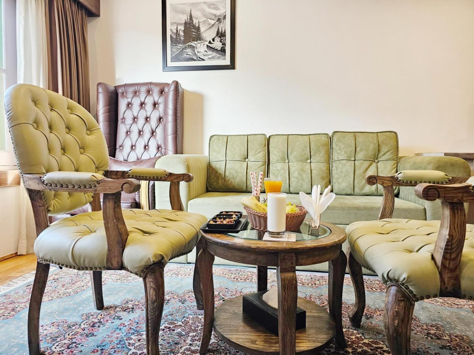 The Walnut Creek Pahalgam Hotel Buitenkant foto